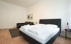 Lovely 1-Bedroom Apartment Next To Praterstern